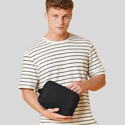 BG277 Bagbase Borsa multiuso con comparto principale con zip 100% poliestere 600D riciclato rPET